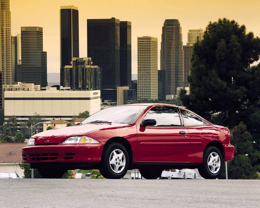  Chevrolet Cavalier Coupe 2000 года  (фото 17 из 19)